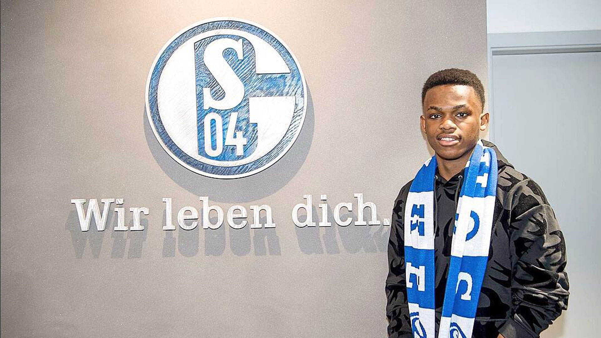 动受益者之 动受益者之