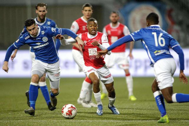 他来到球队 他来到球队